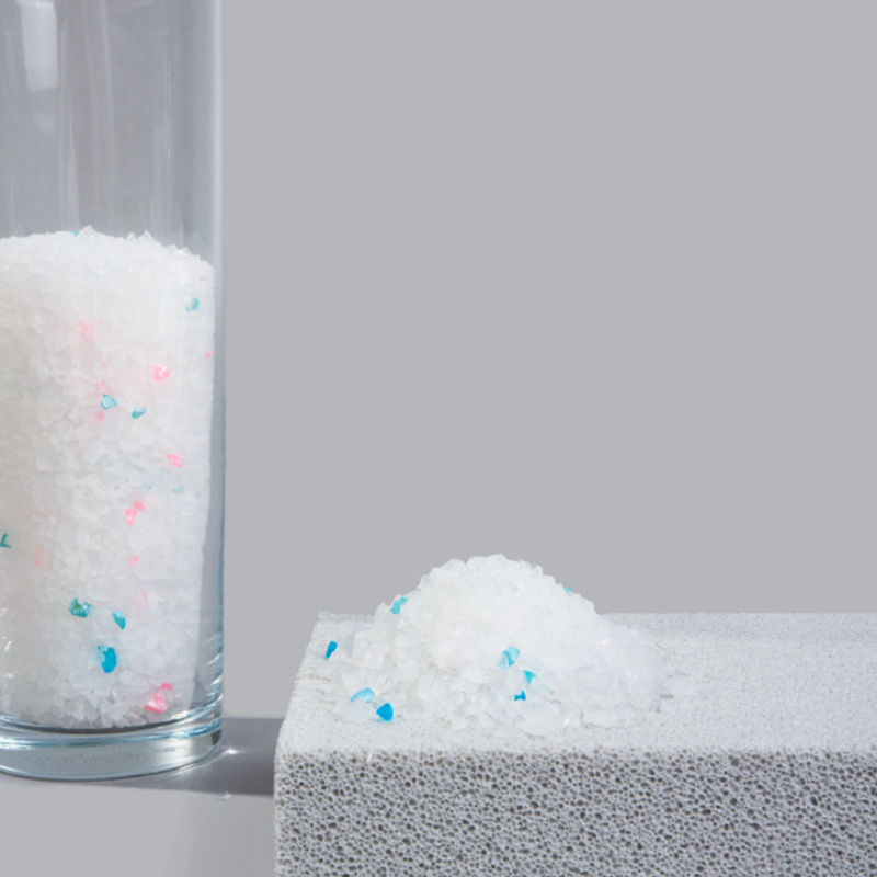 Gabay sa Crystal Cat Litter: Mga Benepisyo, Kaligtasan, at Paano Gamitin ang Silica Gel Litter